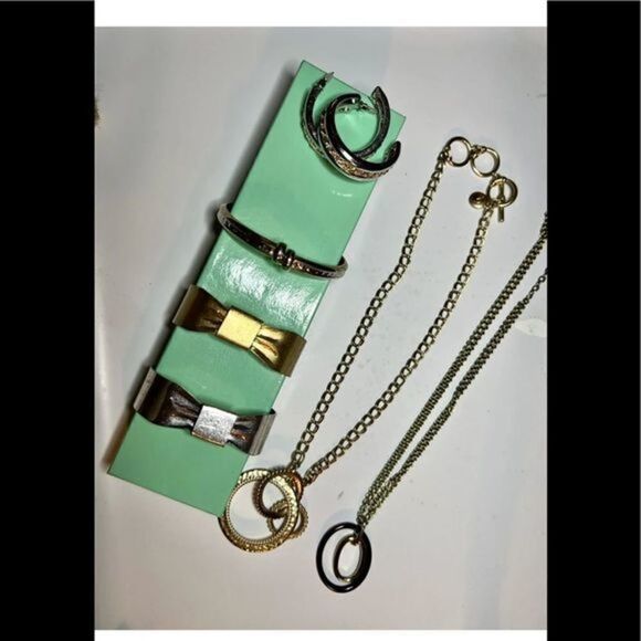 GOLD, SILVER TONE BRACELETS  Necklaces Ear LOT - VINTAGE TO NOW‎ FASHION JEWELRY - Picture 1 of 5